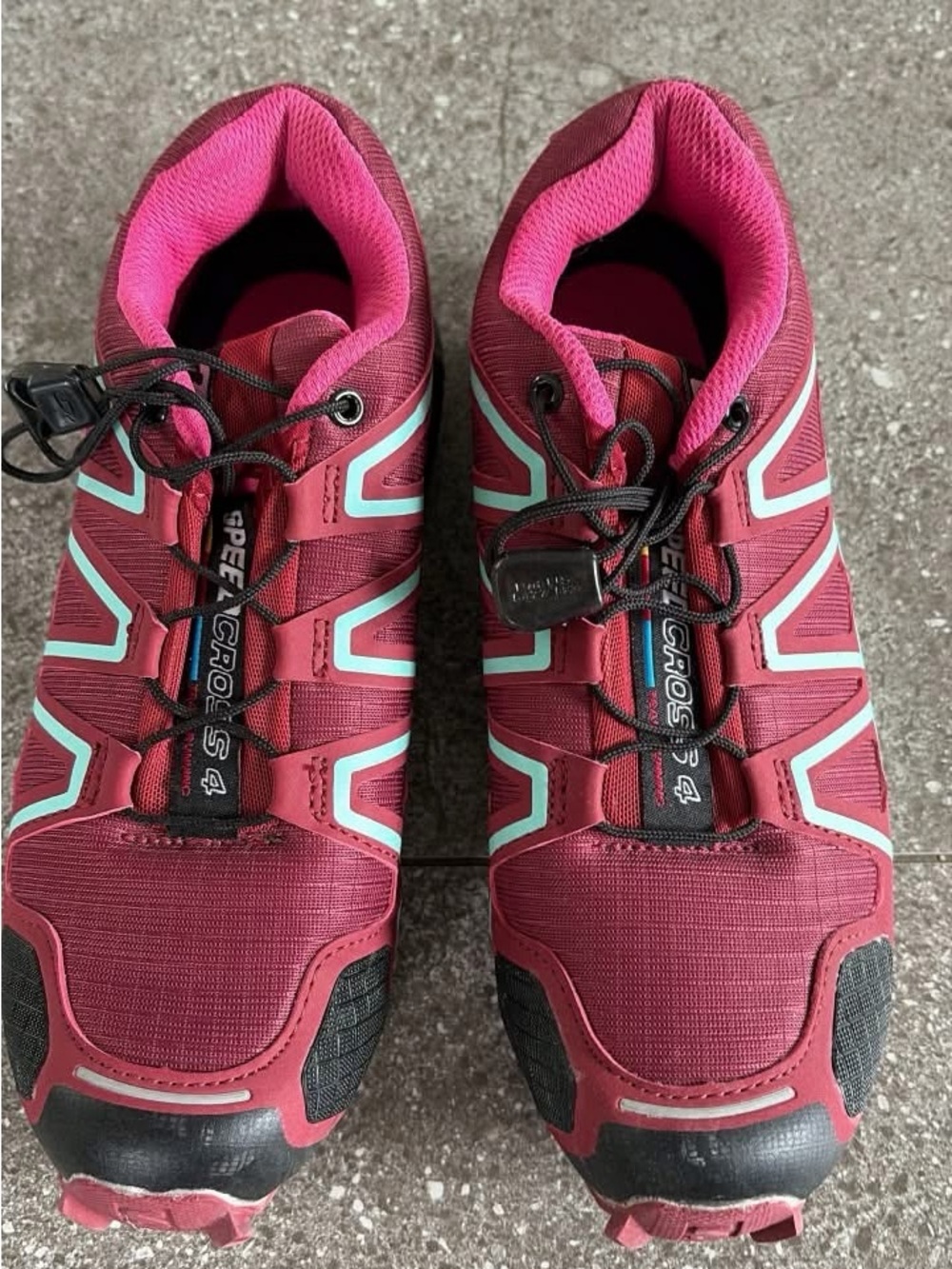 Salomon Women's Burgundy Athletic Trail Shoes with Pink Lining and Teal Accents
